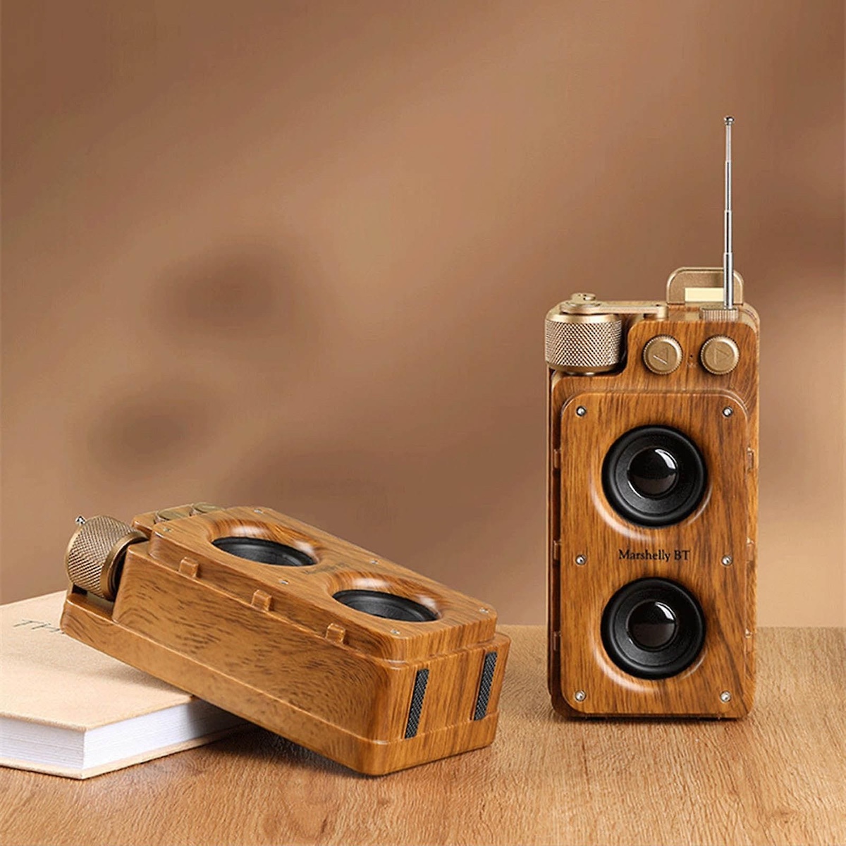 radio e vogël portative retro vintage prej druri